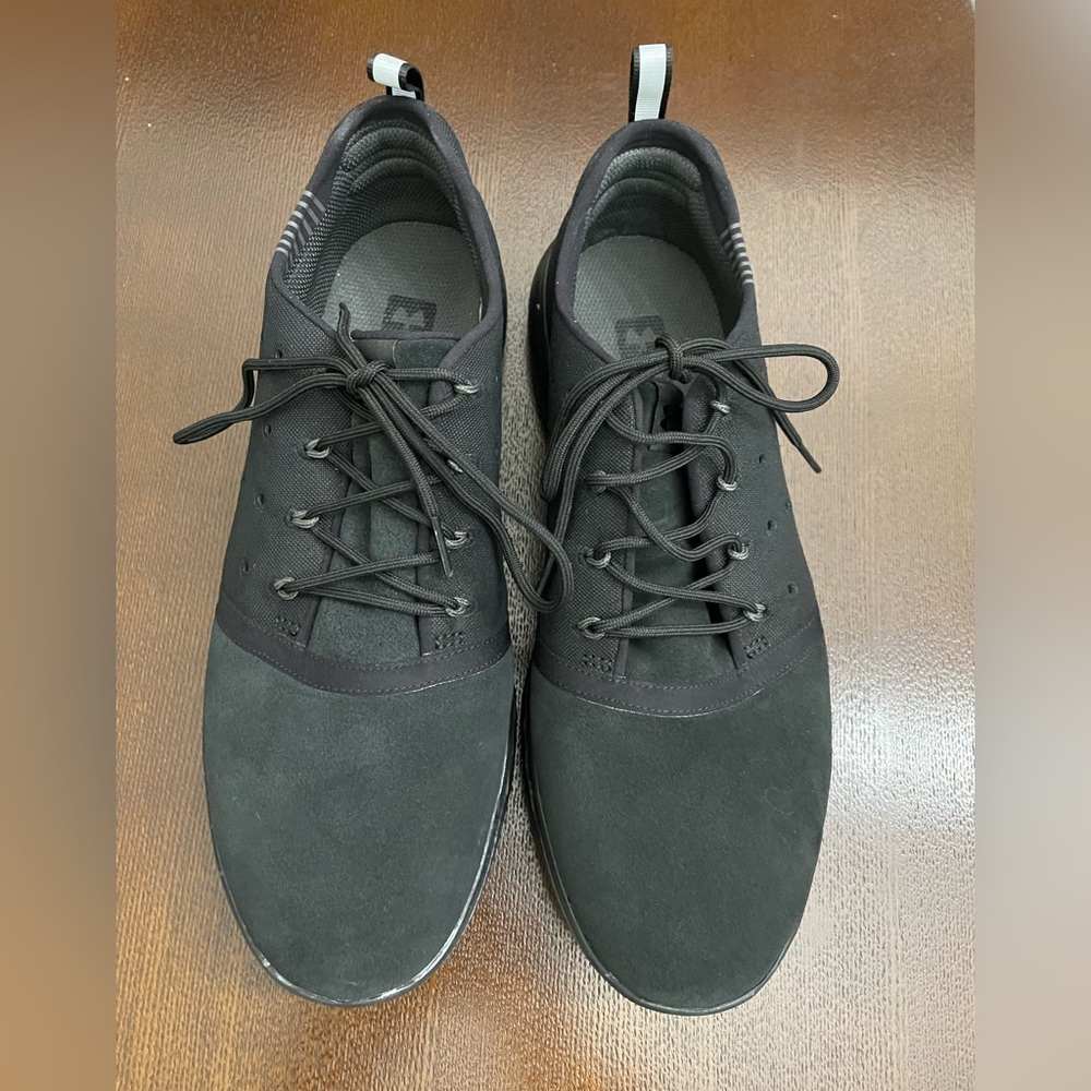 Under Armour sneakers size us 10